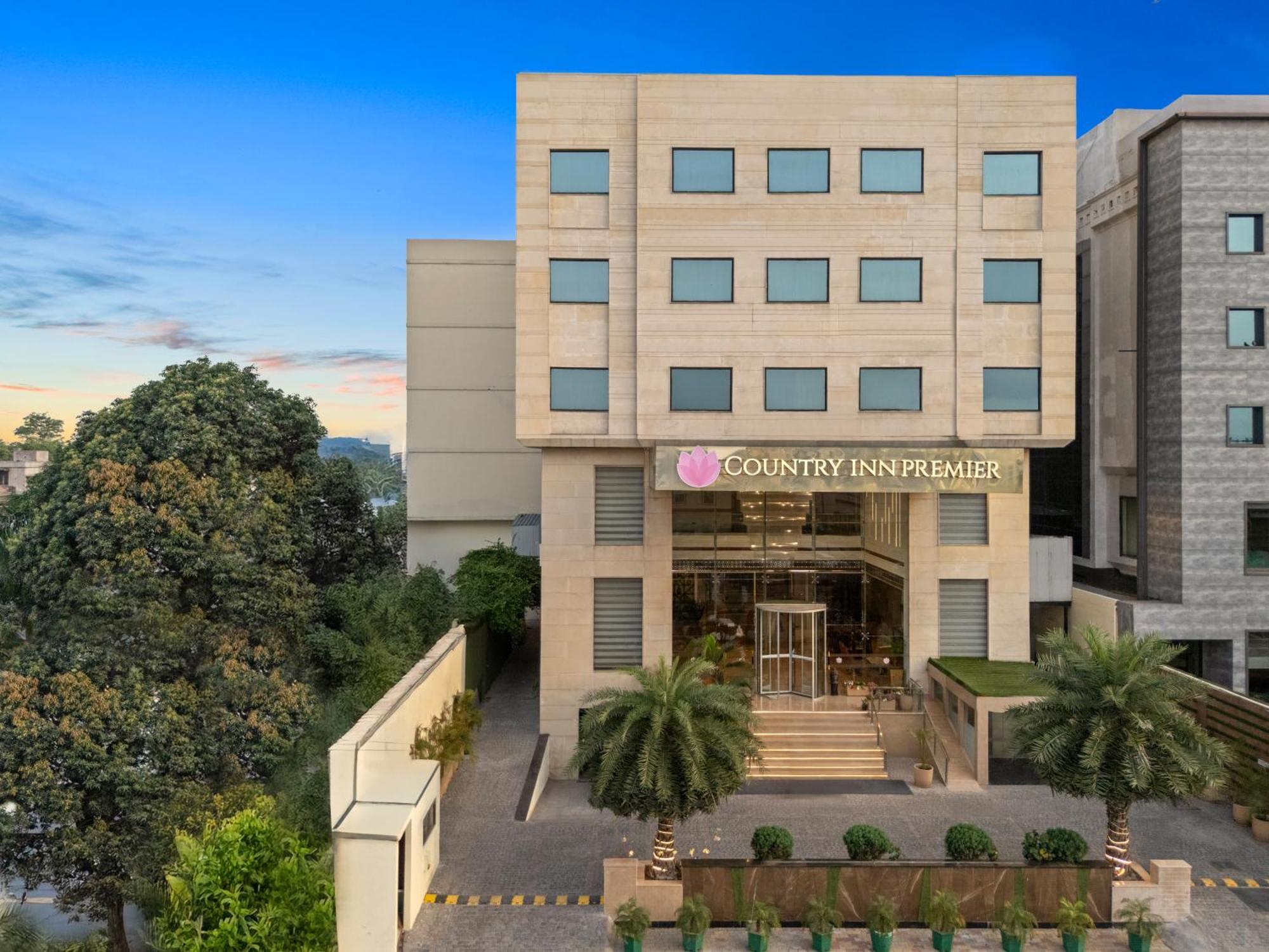 Country Inn Premier Amritsar, 10 Min From Golden Temple Esterno foto